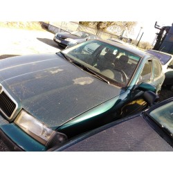 skoda octavia berlina (1u2) del año 1999