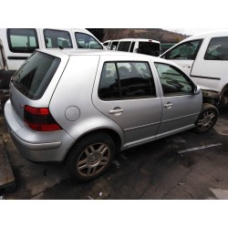 volkswagen golf iv berlina (1j1) del año 2001