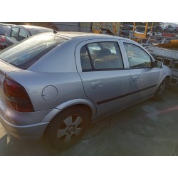 opel astra g berlina del año 2002