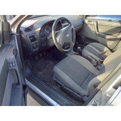 opel astra g berlina del año 2002