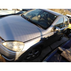 opel corsa c del año 2004