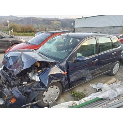ford focus berlina (cak) del año 2001