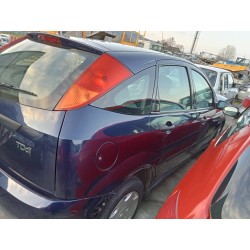 ford focus berlina (cak) del año 2001