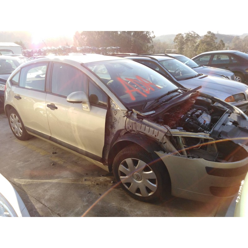 citroen c4 berlina del año 2005