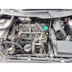 peugeot 206 berlina del año 2001