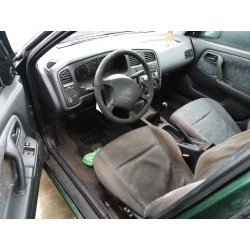 nissan primera berlina (p11) del año 1996