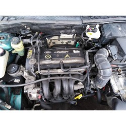 ford focus berlina (cak) del año 1999