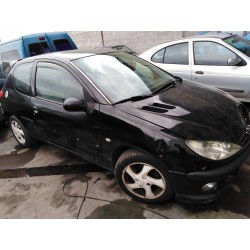 peugeot 206 berlina del año 2002