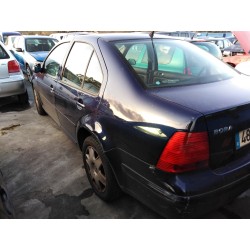 volkswagen bora berlina (1j2) del año 2001