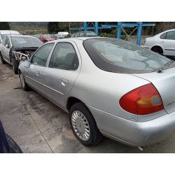 ford mondeo berlina (gd) del año 2000