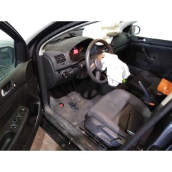 volkswagen golf v berlina (1k1) del año 2004