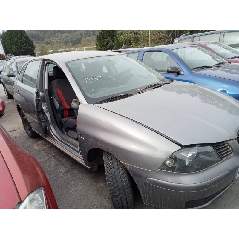 seat ibiza (6l1) del año 2003