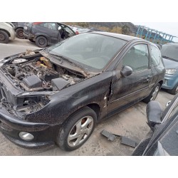 peugeot 206 berlina del año 2004