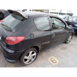 peugeot 206 berlina del año 2004