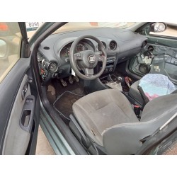 seat ibiza (6l1) del año 2004
