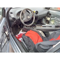 seat ibiza (6l1) del año 2004