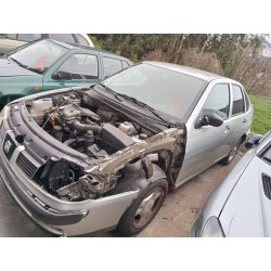 seat cordoba berlina (6k2) del año 2001