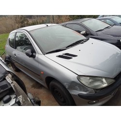peugeot 206 berlina del año 1999