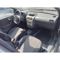opel corsa c del año 2005