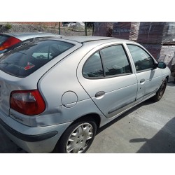renault megane i fase 2 berlina (ba0) del año 2001