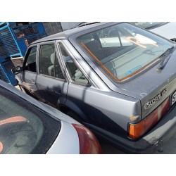 ford escort berlina del año 1989