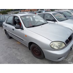 daewoo lanos del año 1999