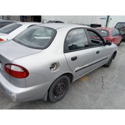 daewoo lanos del año 1999