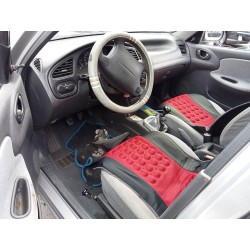 daewoo lanos del año 1999
