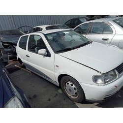 volkswagen polo berlina (6n1) del año 1997