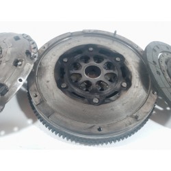 Recambio de kit de embrague para ford mondeo berlina (ge) ambiente referencia OEM IAM   