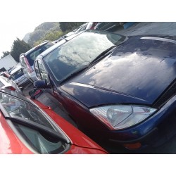 ford focus berlina (cak) del año 2001