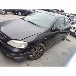 opel astra g berlina del año 2001