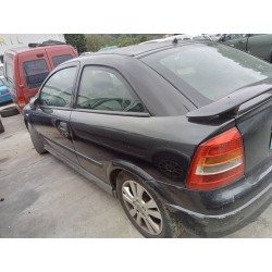 opel astra g berlina del año 2001