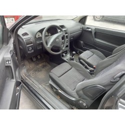 opel astra g berlina del año 2001