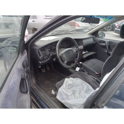 opel vectra b berlina del año 2001