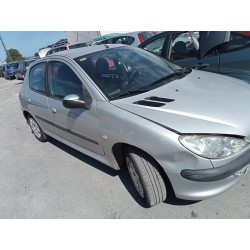 peugeot 206 berlina del año 2004