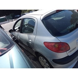 peugeot 206 berlina del año 2004