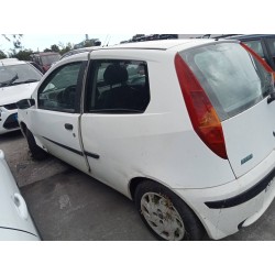 fiat punto berlina (188) del año 2000