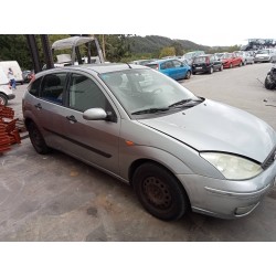 ford focus berlina (cak) del año 2004