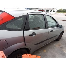 ford focus berlina (cak) del año 2004