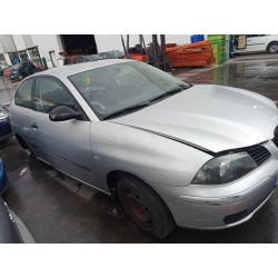 seat ibiza (6l1) del año 2002