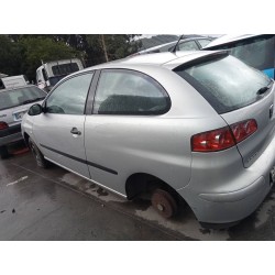 seat ibiza (6l1) del año 2002