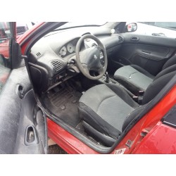 peugeot 206 berlina del año 2004