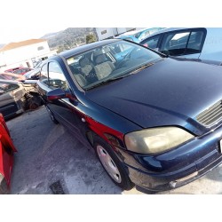 opel astra g berlina del año 2000