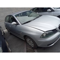 seat ibiza (6l1) del año 2003