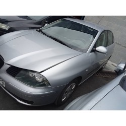seat ibiza (6l1) del año 2003