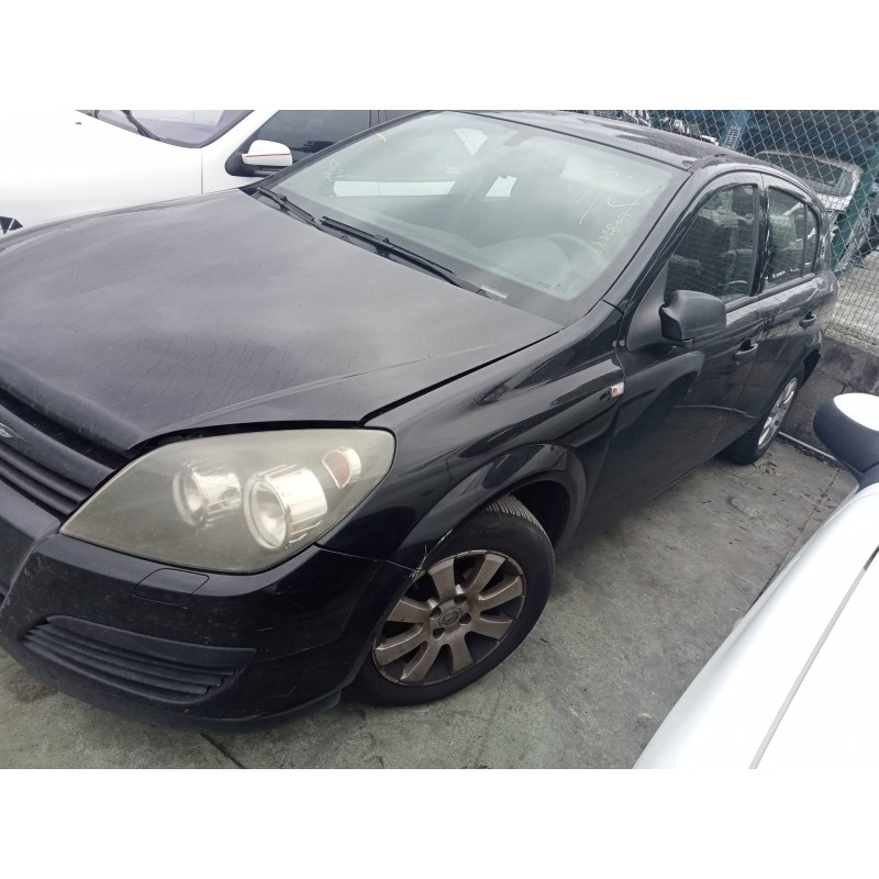 opel astra h berlina del año 2004