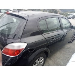 opel astra h berlina del año 2004