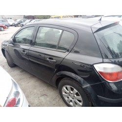 opel astra h berlina del año 2004
