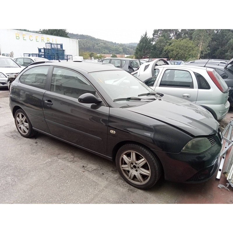 seat ibiza (6l1) del año 2003